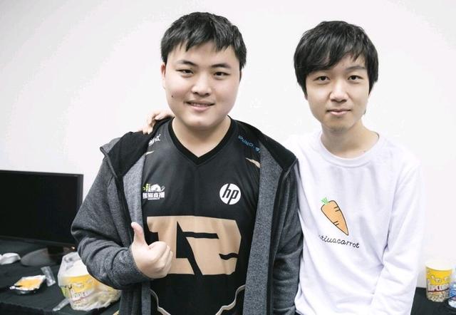 了球队的整 了球队的整