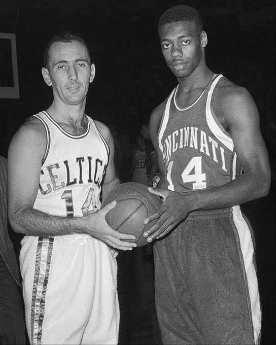 他不仅拥有 他不仅拥有